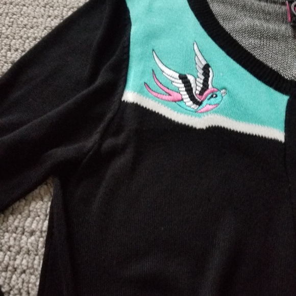 Cardigan - Picture 4 of 6